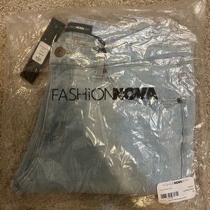 Brand new with tags men skinny jeans light wash 36x32